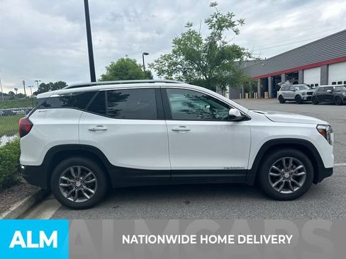 Used 2024 GMC Terrain SLT FWD image 4