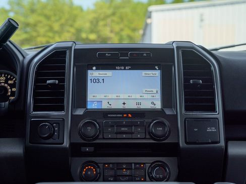 Certified 2018 Ford F150 XLT w/ Equipment Group 302A Luxury AWD/4WD image 31