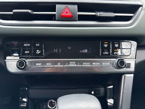 Used 2024 Kia Seltos SX image 22