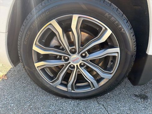 Used 2019 GMC Terrain Denali w/ Advanced Safety Package image 6