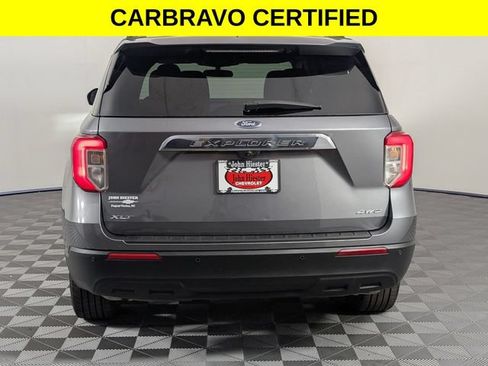 Used 2023 Ford Explorer XLT AWD/4WD image 6