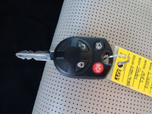 Used 2009 Lincoln MKZ Base image 42