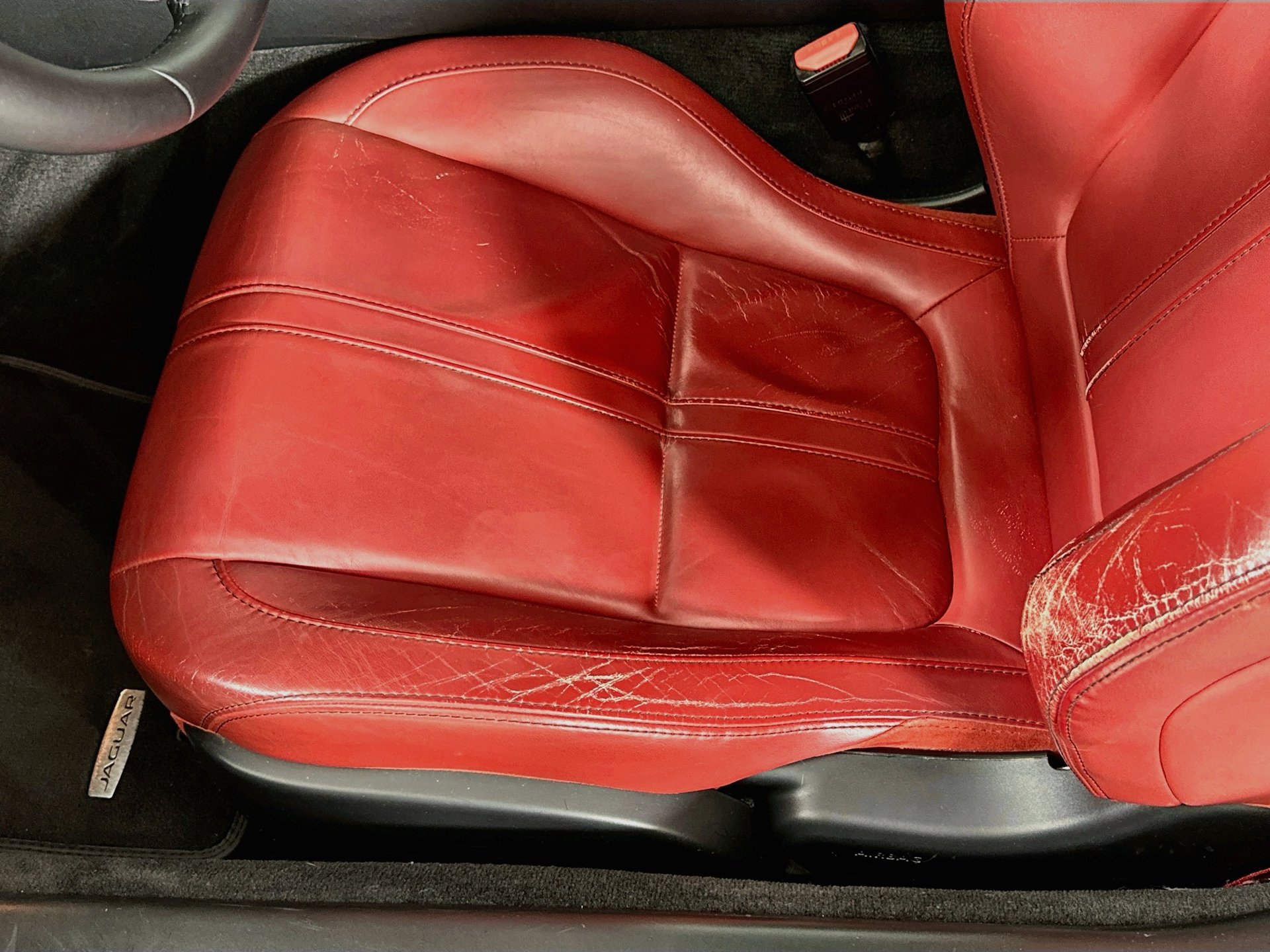 Used 2014 Jaguar F-TYPE Convertible RWD image 19