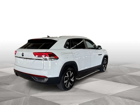 Used 2023 Volkswagen Atlas Cross Sport SE FWD image 8
