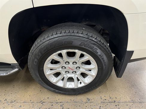 Used 2015 GMC Yukon SLT w/ Open Road Package image 9