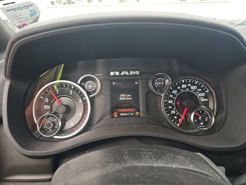 Used 2023 RAM 2500 Big Horn w/ Level 1 Equipment Group image 10