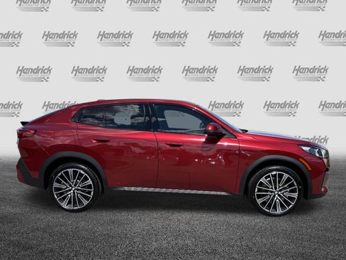 Used 2026 BMW X2 xDrive28i image 10