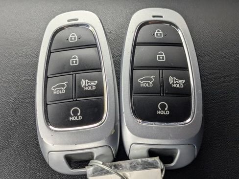 Used 2023 Hyundai Santa Fe SEL FWD image 39