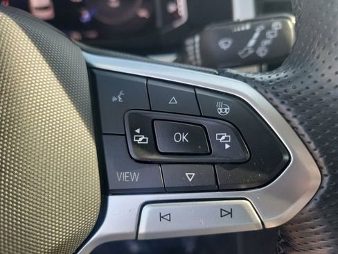 Used 2023 Volkswagen Atlas SEL Premium AWD/4WD image 13
