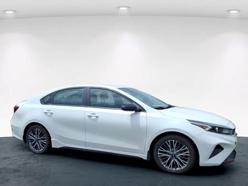 Used 2023 Kia Forte GT-Line FWD image 11