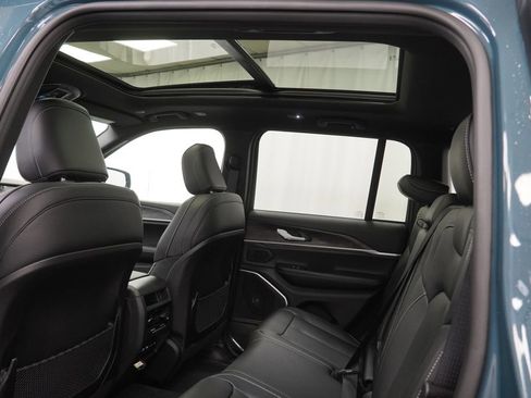 New 2026 Jeep Grand Cherokee Limited w/ Limited Altitude Package image 17