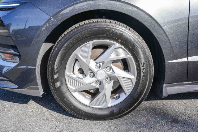 Used 2025 Hyundai Sonata SE FWD image 12