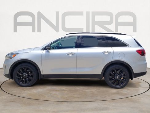 Used 2019 Kia Sorento S FWD image 9