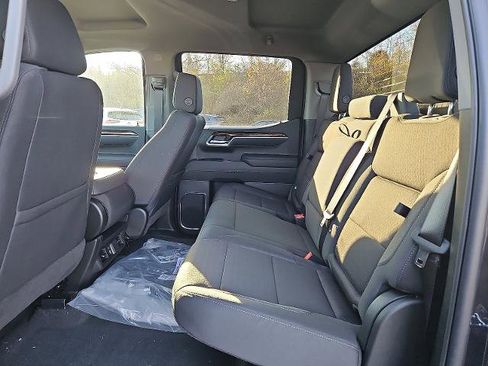 New 2026 GMC Sierra 1500 Elevation image 8