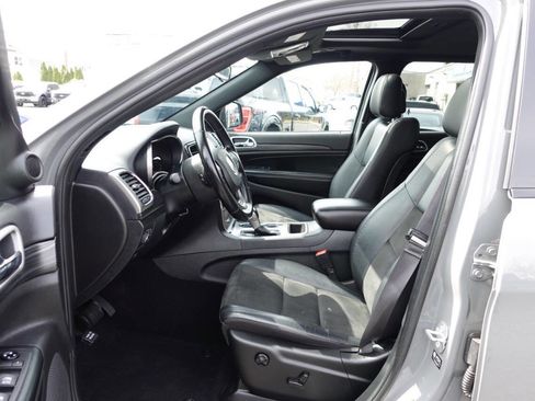 Used 2021 Jeep Grand Cherokee Laredo X image 18