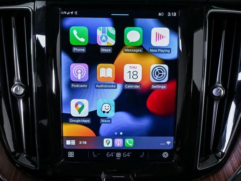 Certified 2023 Volvo XC60 B5 Ultimate image 18