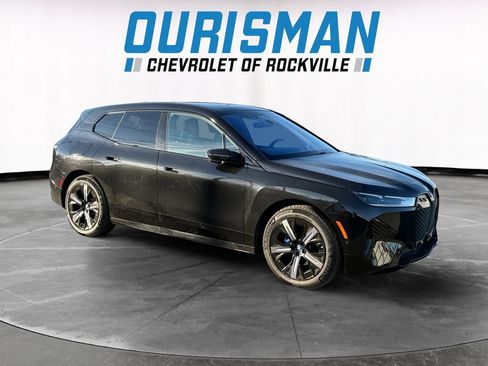 Used 2023 BMW iX xDrive50 w/ Ultimate Package 2 AWD/4WD image 1