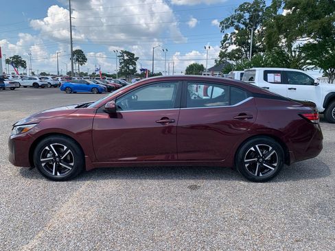 Used 2025 Nissan Sentra SV FWD image 6