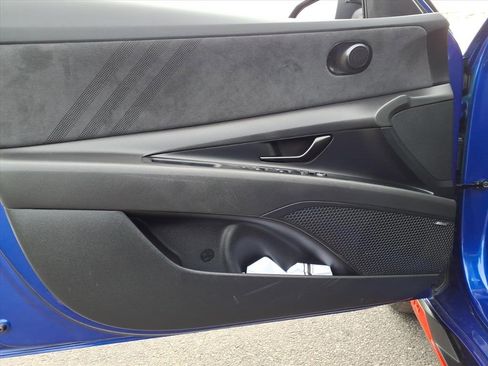Used 2024 Hyundai Elantra N image 10