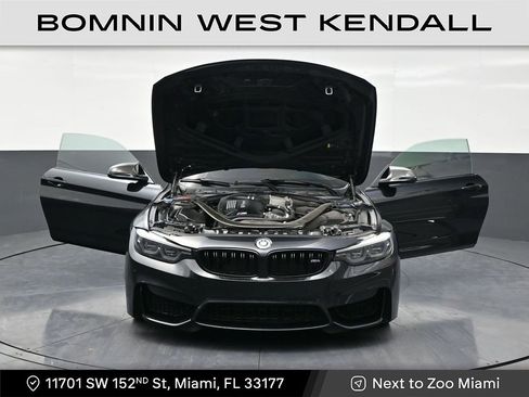 Used 2020 BMW M4 Convertible w/ Competition Package image 34