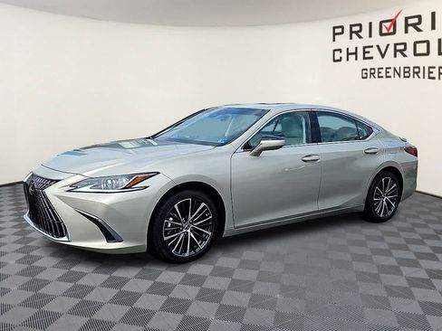 Used 2025 Lexus ES 300h w/ Premium Package FWD image 4