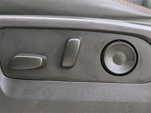 Used 2024 GMC Sierra 2500 AT4 w/ AT4 Premium Plus Package image 22