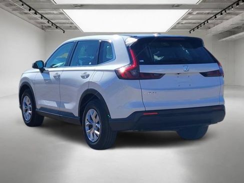 Used 2024 Honda CR-V LX image 3