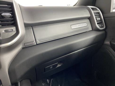 Used 2022 RAM 1500 Big Horn AWD/4WD image 33