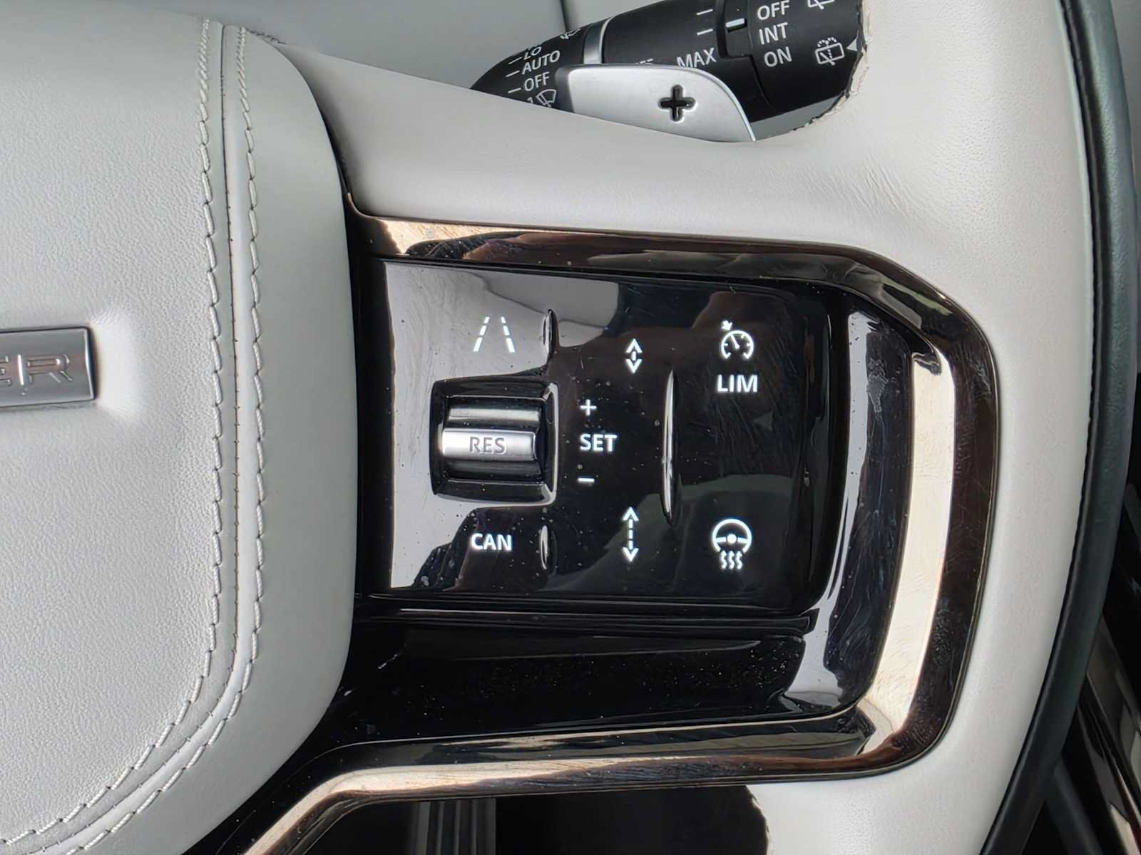 Used 2023 Land Rover Range Rover Sport SE Dynamic AWD/4WD image 30
