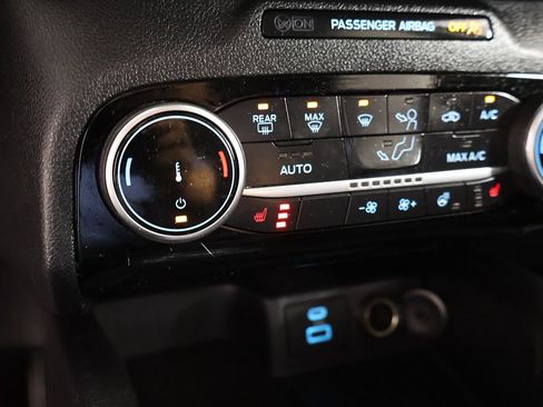 Used 2022 Ford Escape SEL FWD image 45