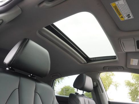 Used 2024 Acura Integra FWD image 13