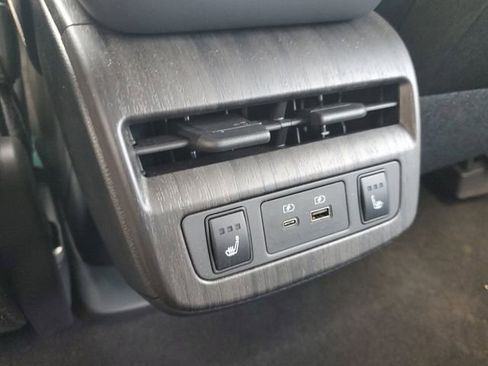 Certified 2024 Nissan Ariya AWD image 12
