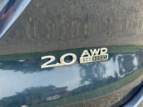 Used 2015 Lincoln MKC AWD image 4