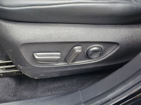 Used 2022 Toyota Highlander XLE image 64