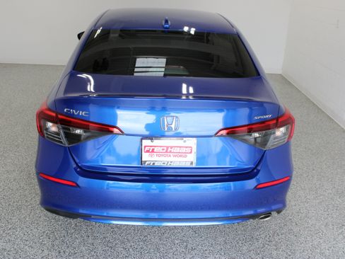 Used 2023 Honda Civic Sport image 8