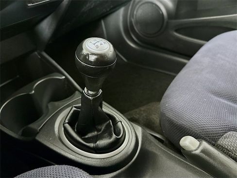 Used 2013 Honda Fit Sport image 21