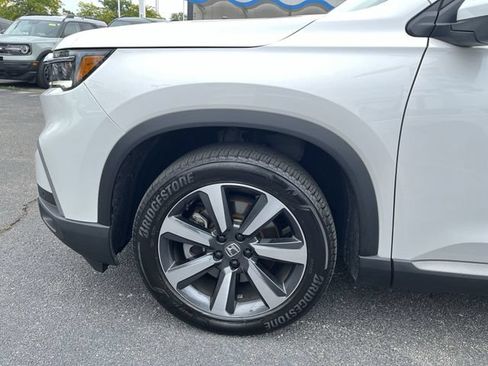 Used 2025 Honda Pilot Touring image 21