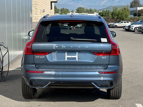 New 2026 Volvo XC60 B5 Plus w/ Climate Package AWD/4WD image 4