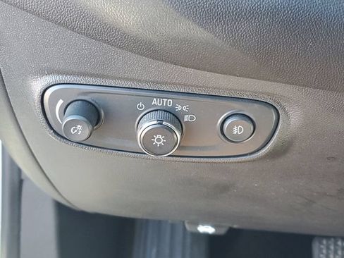 Certified 2021 Chevrolet Equinox LT AWD/4WD image 19