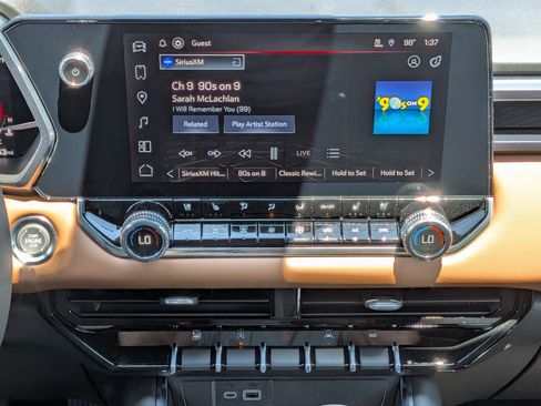 New 2026 GMC Canyon AT4 w/ AT4 Premium Package AWD/4WD image 18