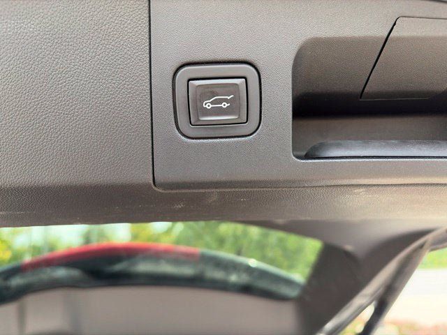 Used 2019 Cadillac XT5 Luxury AWD/4WD image 10