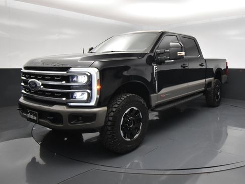 Used 2026 Ford F250 King Ranch w/ Tremor Off-Road Package AWD/4WD image 2