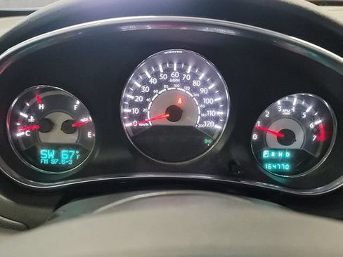 Used 2013 Chrysler 200 Limited FWD image 23