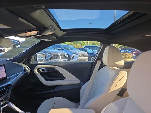 Used 2025 BMW M240i Coupe image 23