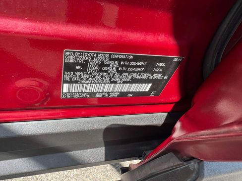 Used 2019 Toyota RAV4 XLE w/ Convenience Package AWD/4WD image 23