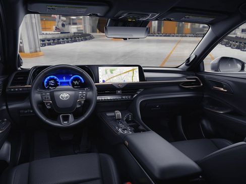 New 2026 Toyota Crown Signia AWD/4WD image 19