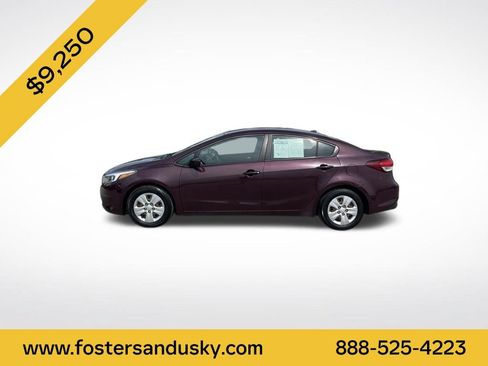 Used 2017 Kia Forte LX FWD image 2