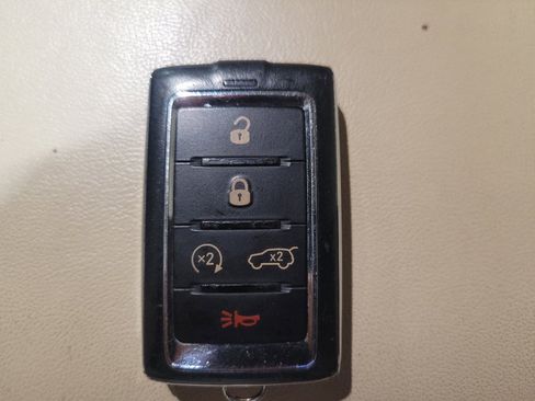 Used 2021 Jeep Grand Cherokee L Limited AWD/4WD image 32