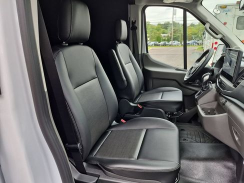 New 2026 Ford Transit 150 148 Medium Roof w/ Load Area Protection Package RWD image 25