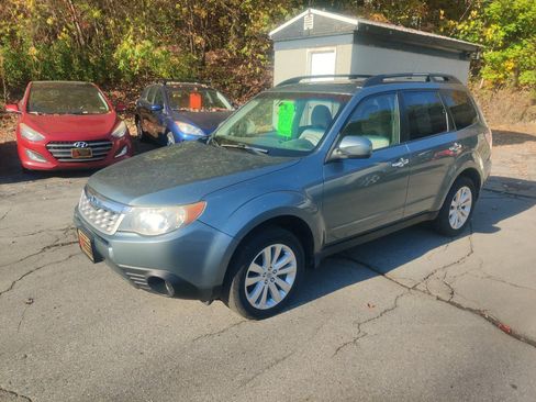 Used 2012 Subaru Forester 2.5X Premium image 2